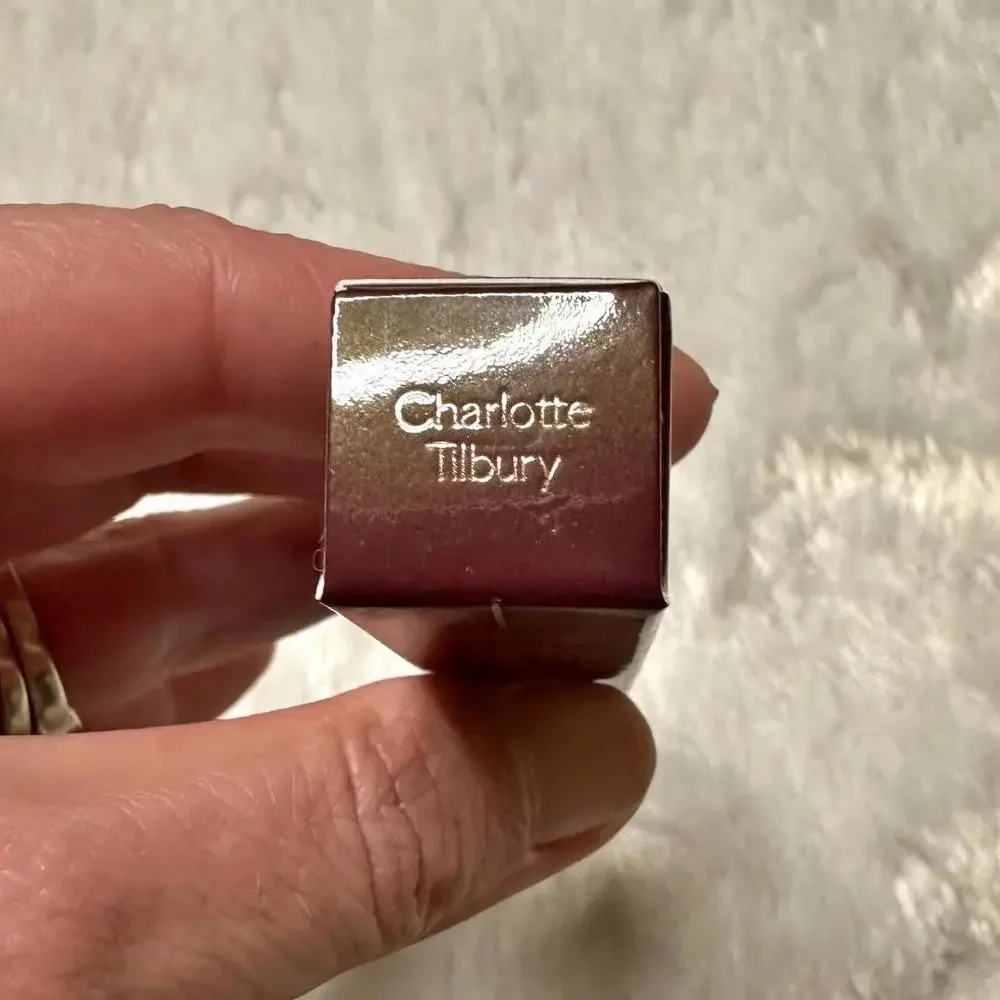 NIB Charlotte Tilbury Hollywood Lip Liquid Matte Lipstick Best Actress Full Size